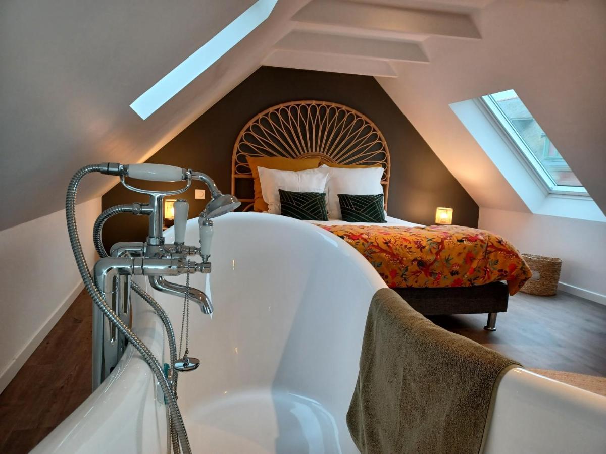 Tourmaline Apartment กงการ์โน ภายนอก รูปภาพ